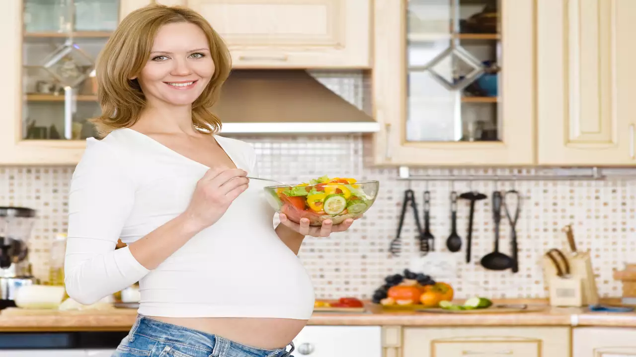 Top 10 Foods To Avoid During Pregnancy For A Healthy Baby