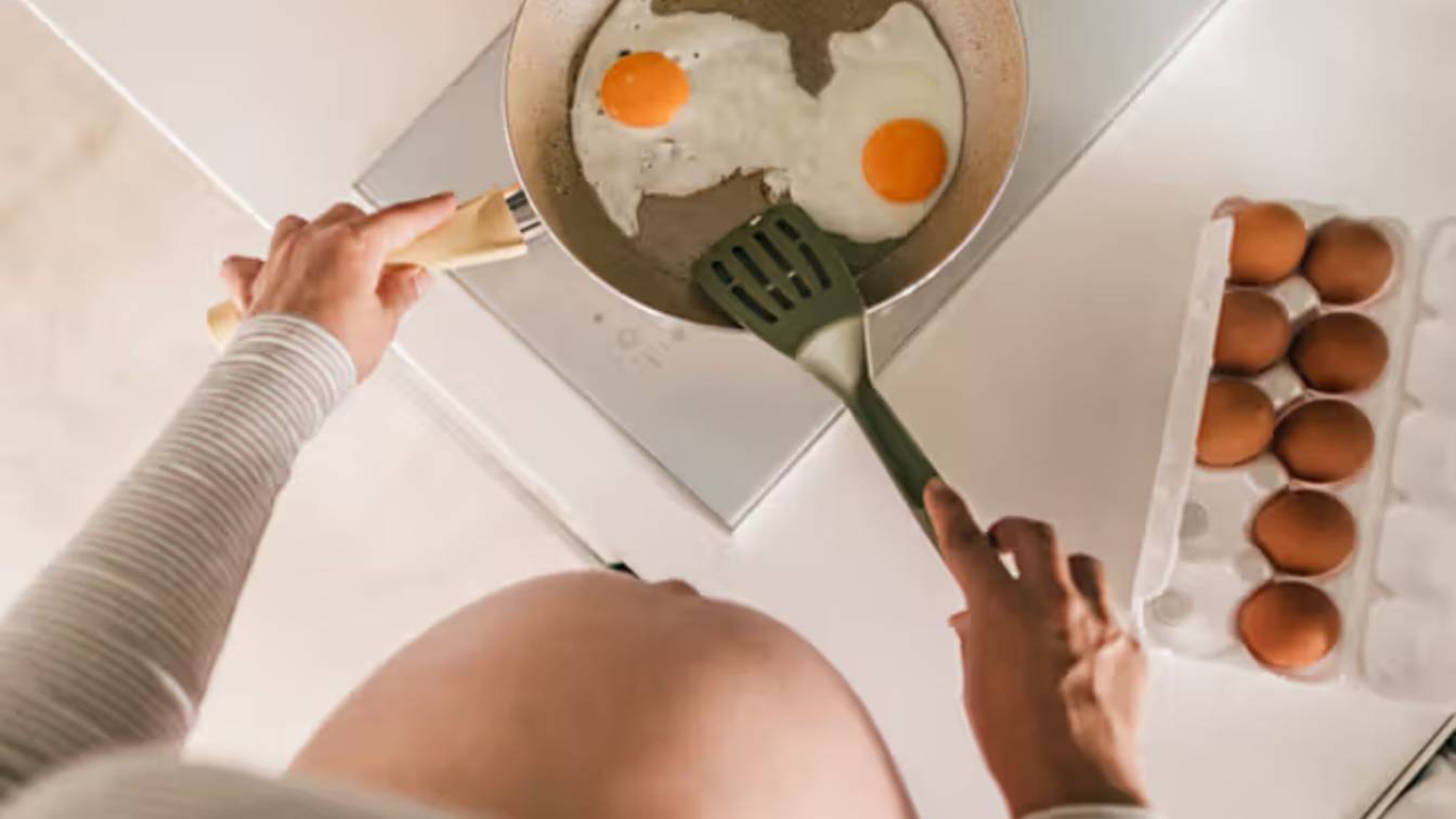 Foods To Avoid During Early Pregnancy Weeks